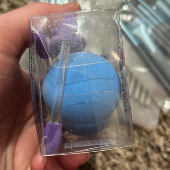 NWT makeup brushes and tools, sponge eggs and applicators - Picture 10 of 12